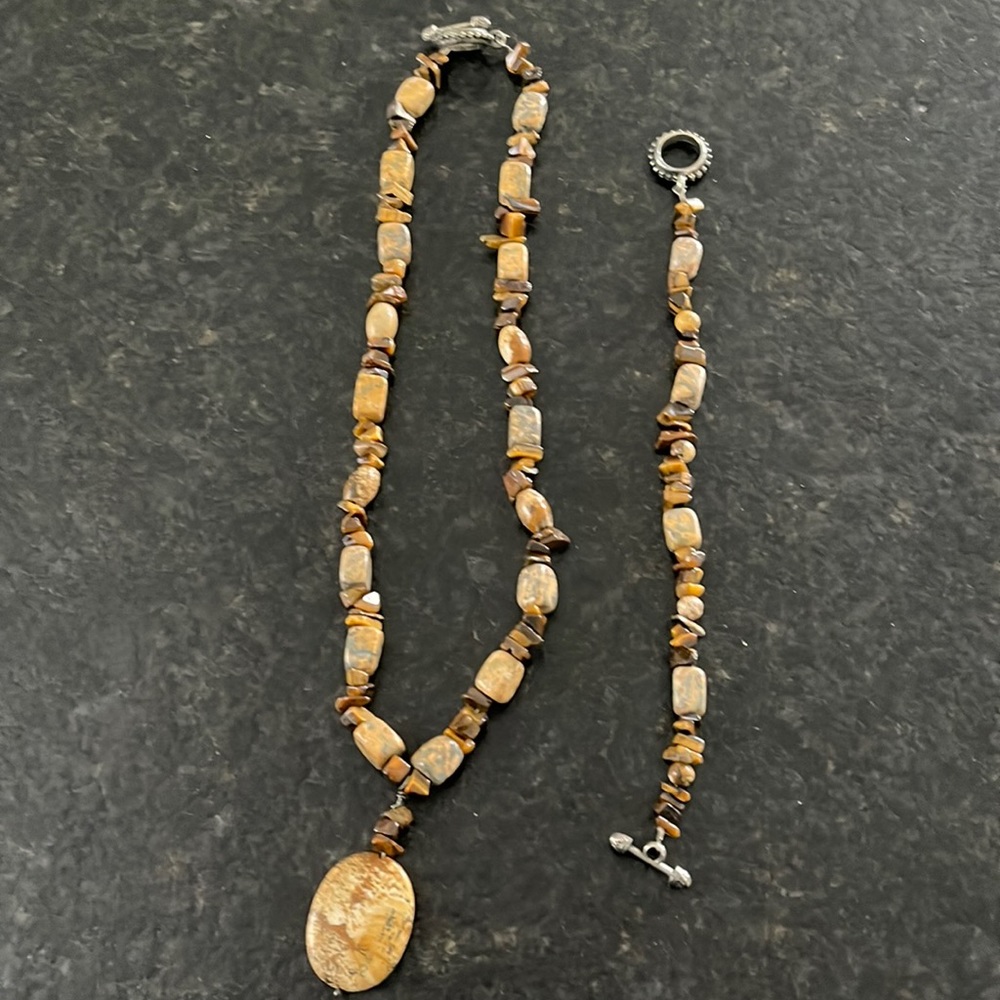 Set- handmade from stones - necklace and bracelet set
